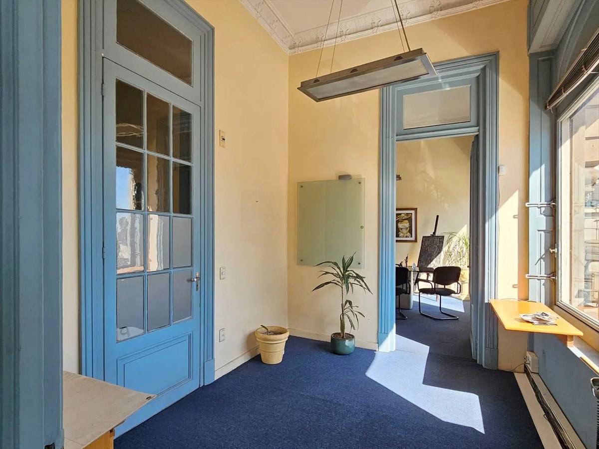 Alquiler O Venta - Piso De Oficina - Ciudad Vieja / Centro · Foto 11