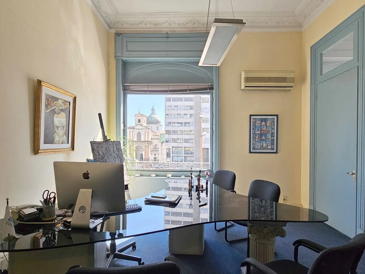 Alquiler O Venta - Piso De Oficina - Ciudad Vieja / Centro · Foto 8
