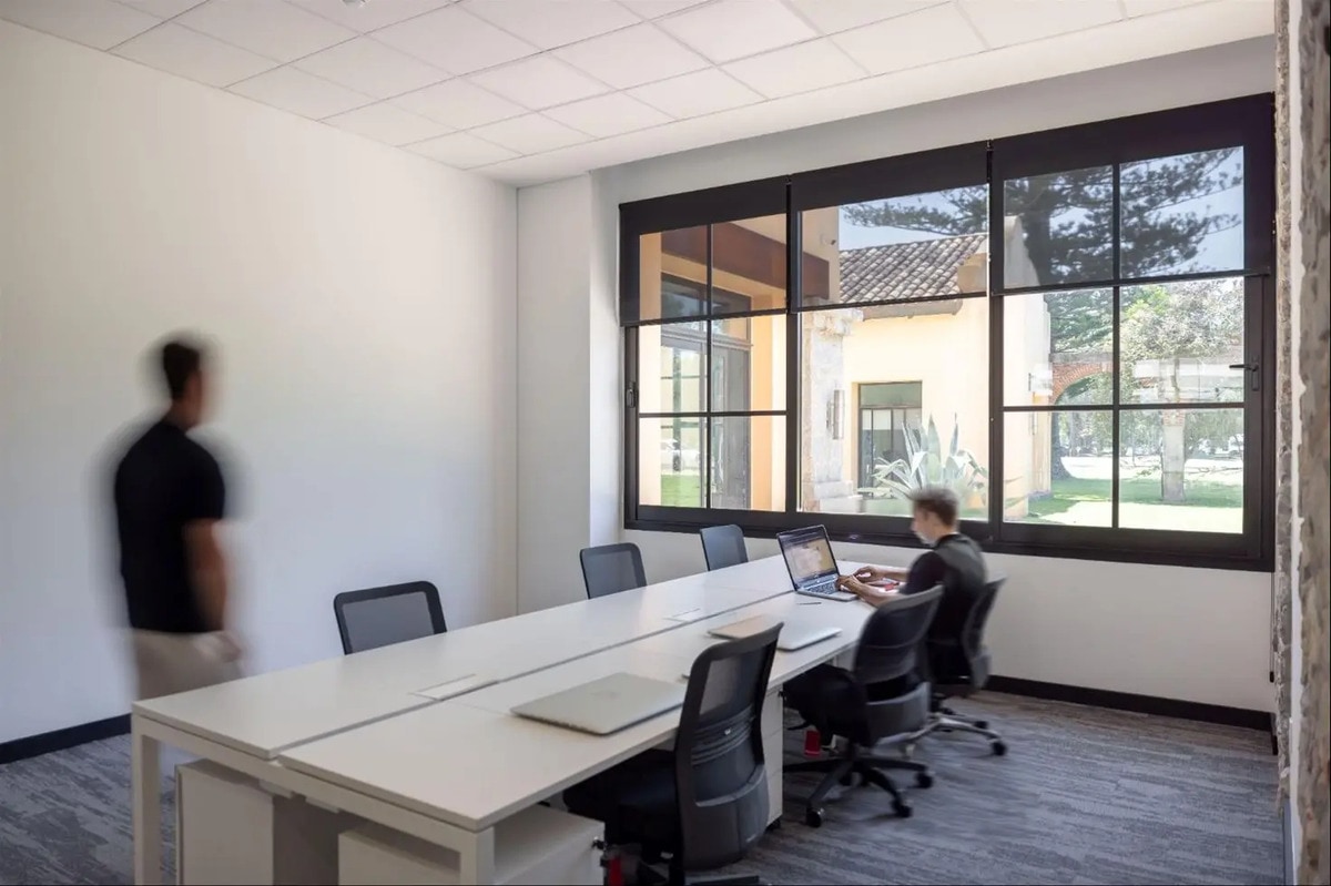 Alquiler - Oficina - Campus - Todo Incluido - · Foto 7