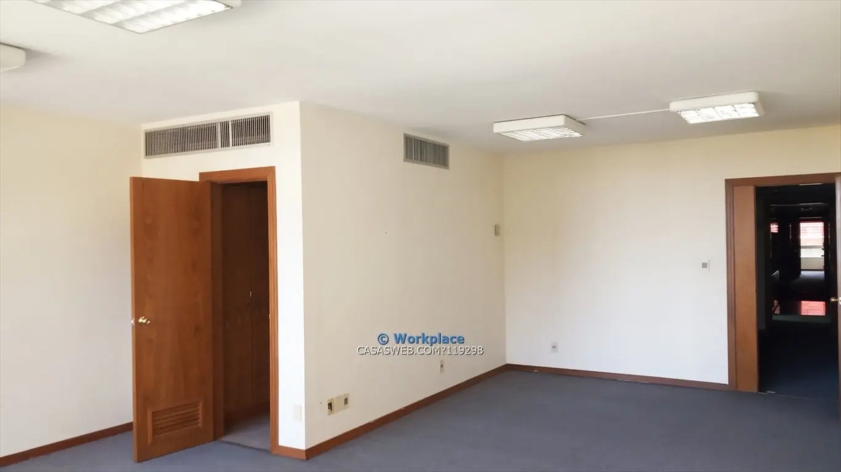 Alquiler De Oficina - Plaza Independencia - Ciudad Vieja · Foto 11