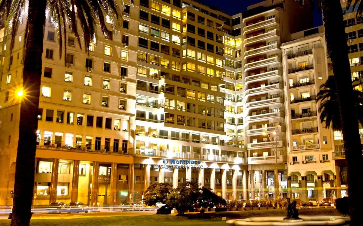 Alquiler De Oficina - Plaza Independencia - Ciudad Vieja · Foto 3