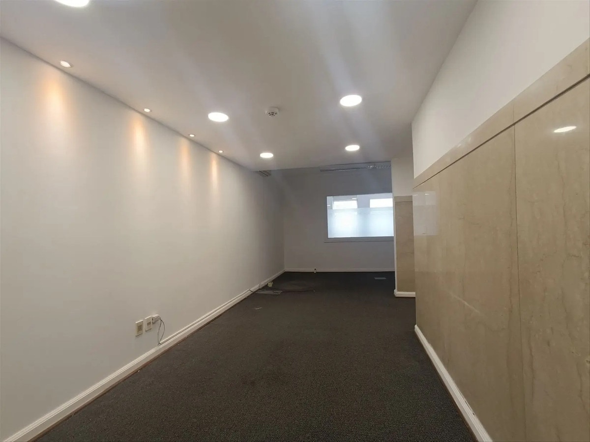 Alquiler Oficina Ciudad Vieja · Foto 2