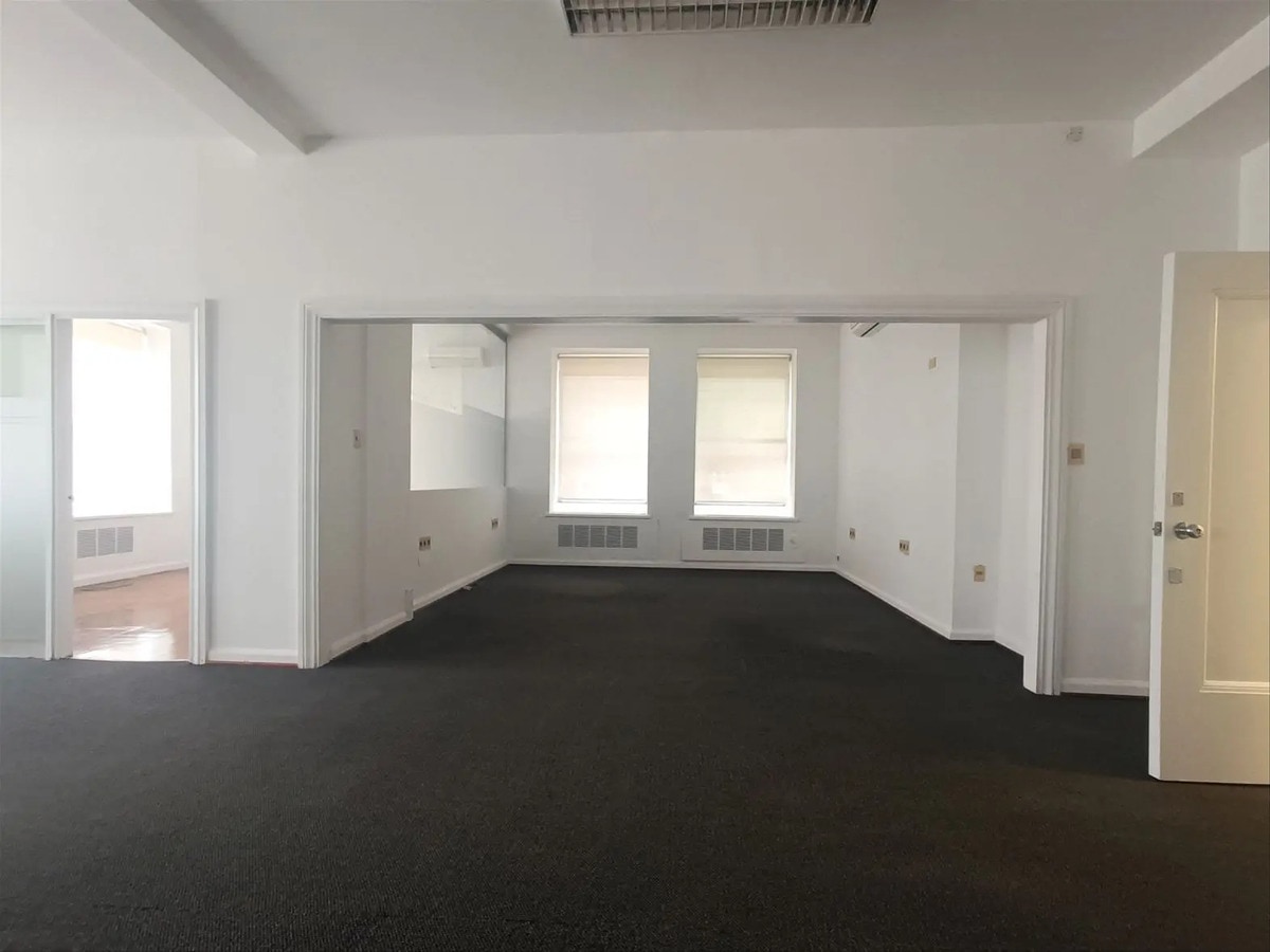 Alquiler Oficina Ciudad Vieja · Foto 7