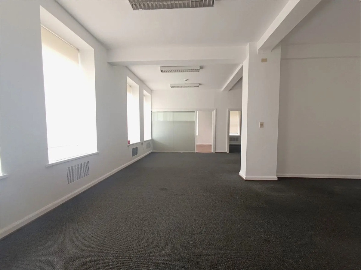 Alquiler Oficina Ciudad Vieja · Foto 5