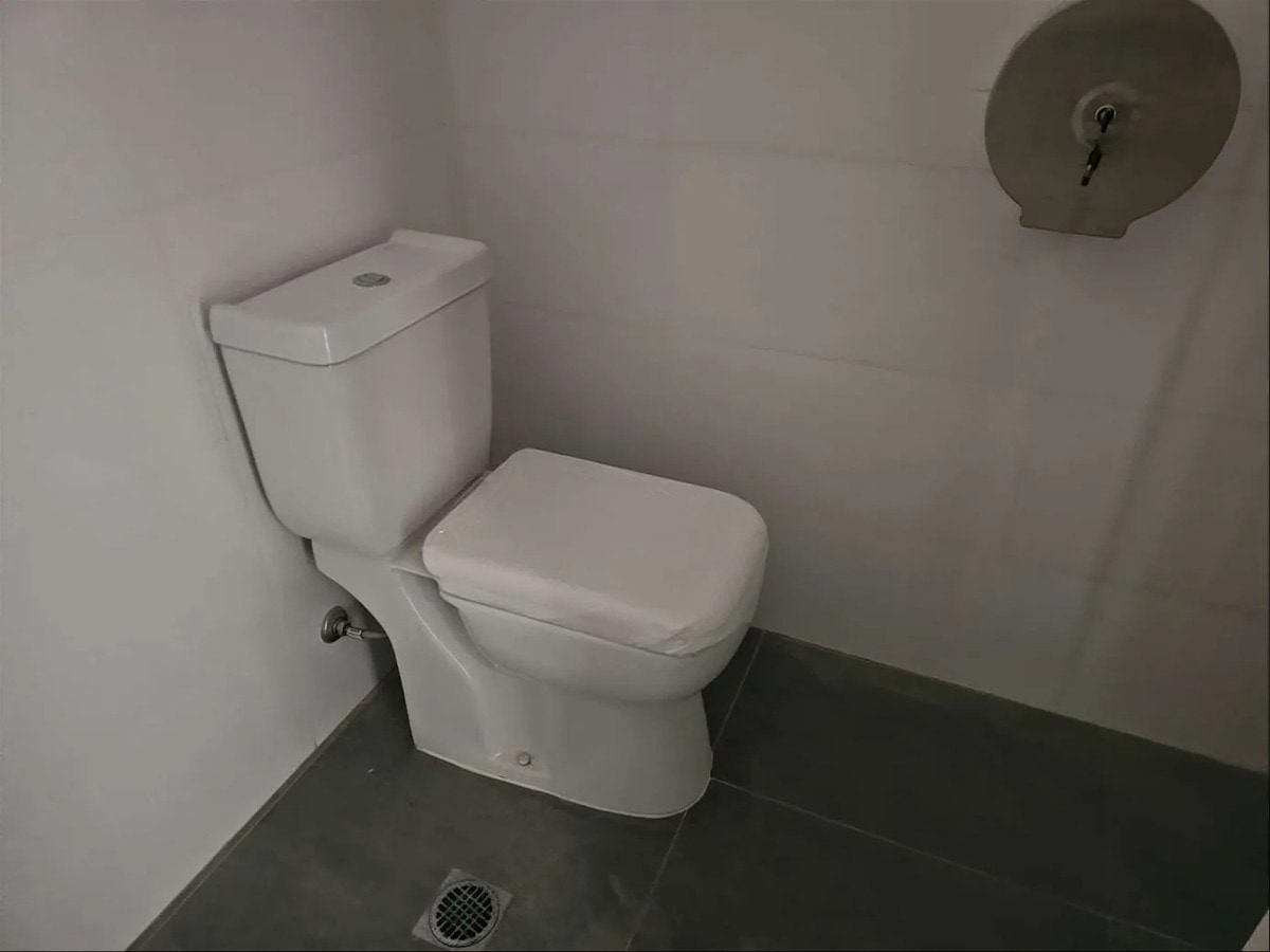 Alquiler | Local Comercial En Cordón Sur · Foto 10