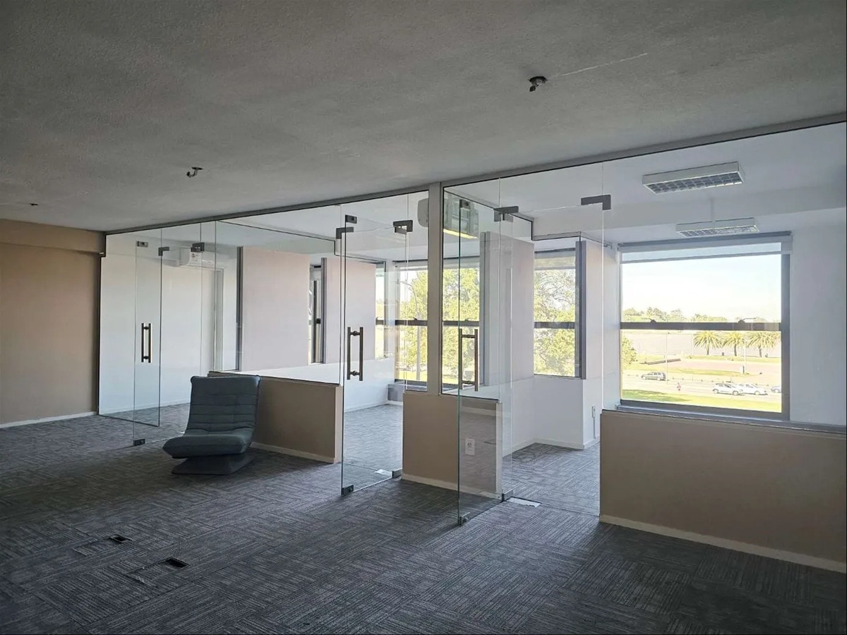 Alquiler o Venta - Oficina En Parque Rodó - · Foto 5