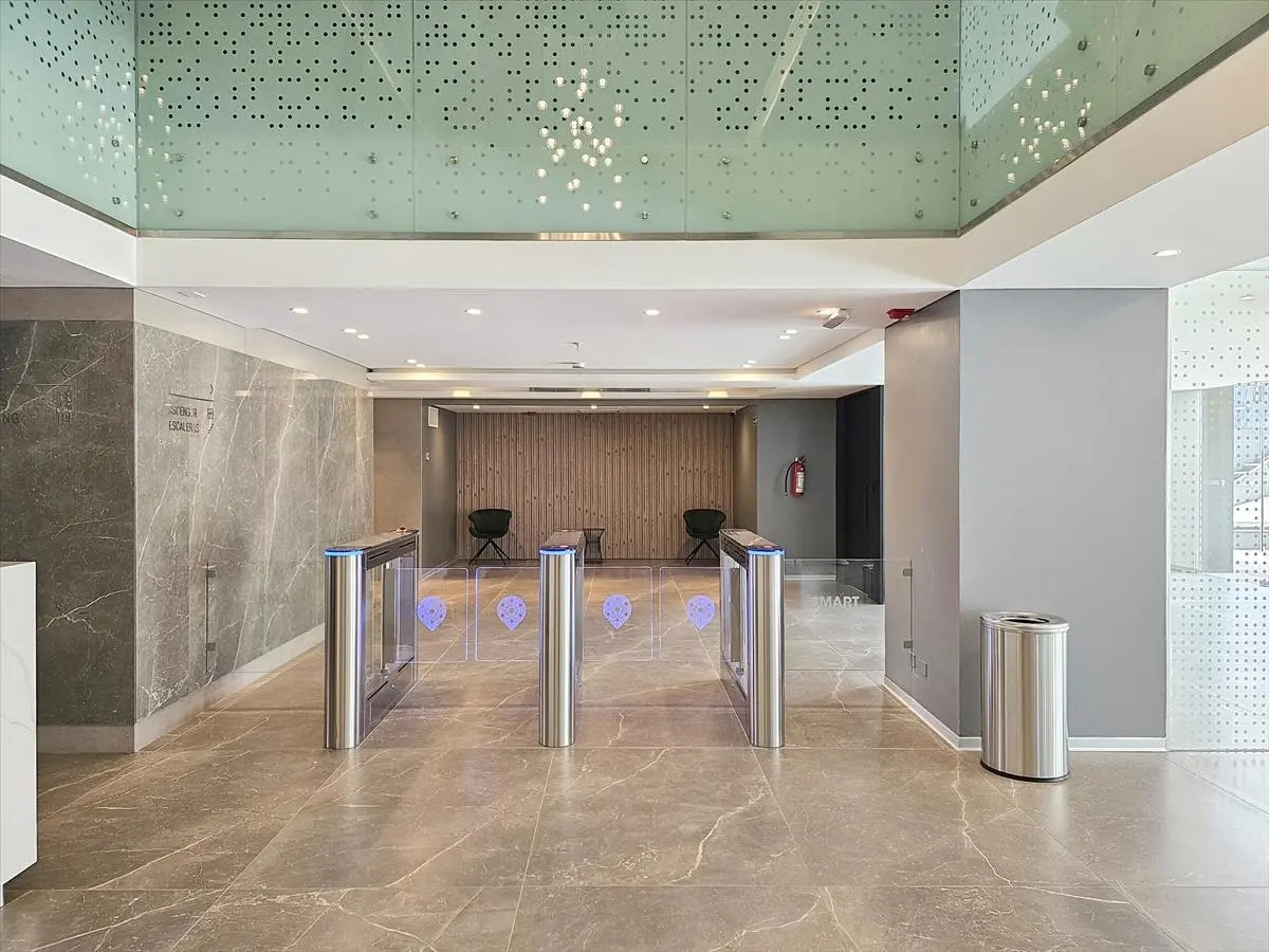 Alquiler O Venta - Oficinas De Cateogria - Carrasco · Foto 7