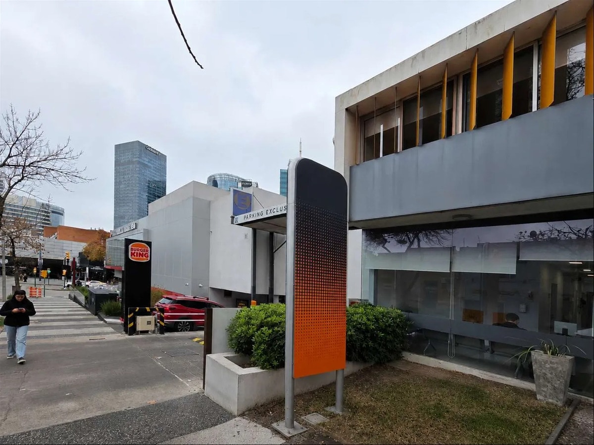 Alquiler - Edificio - Oficinas - Local Comercial - Wtc - Buceo - Pocitos Nuevo - Con Parking - · Foto 2
