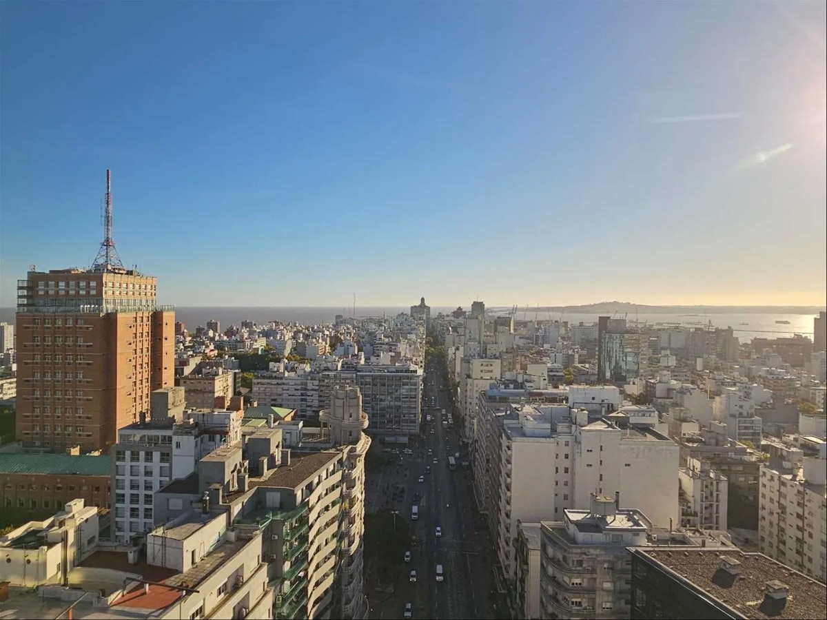 Alquiler - Oficina Cordon S/ 18 De Julio - Edificio Corporativo Primer Nivel - Vista Panoramica Unica En Montevideo · Foto 5