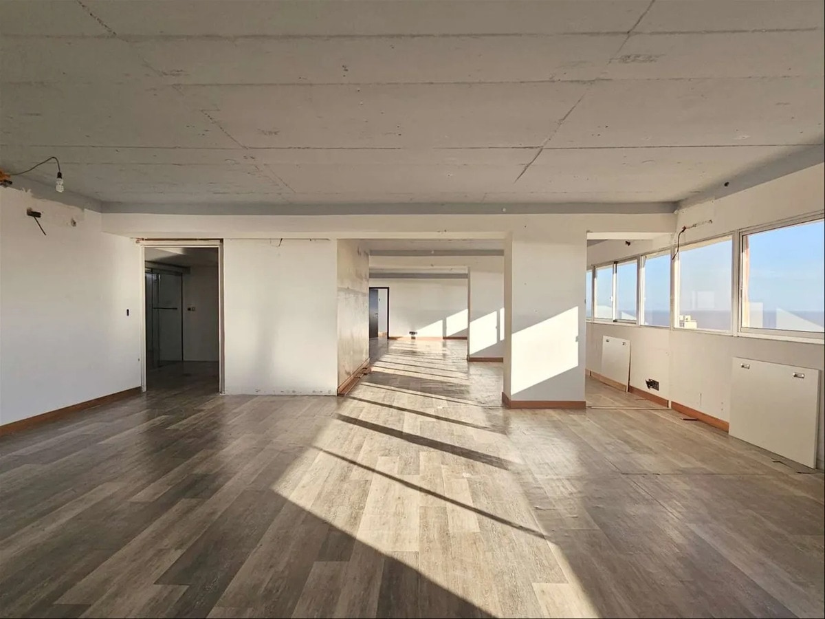 Alquiler - Oficina Centro - Edificio Corporativo Primer Nivel - Vista Panoramica Unica En Montevideo · Foto 8