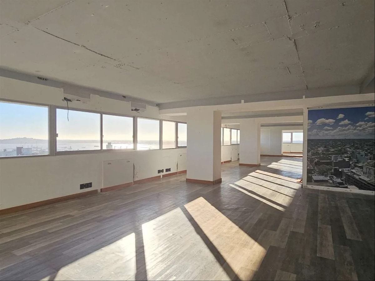 Alquiler - Oficina Centro - Edificio Corporativo Primer Nivel - Vista Panoramica Unica En Montevideo · Foto 6