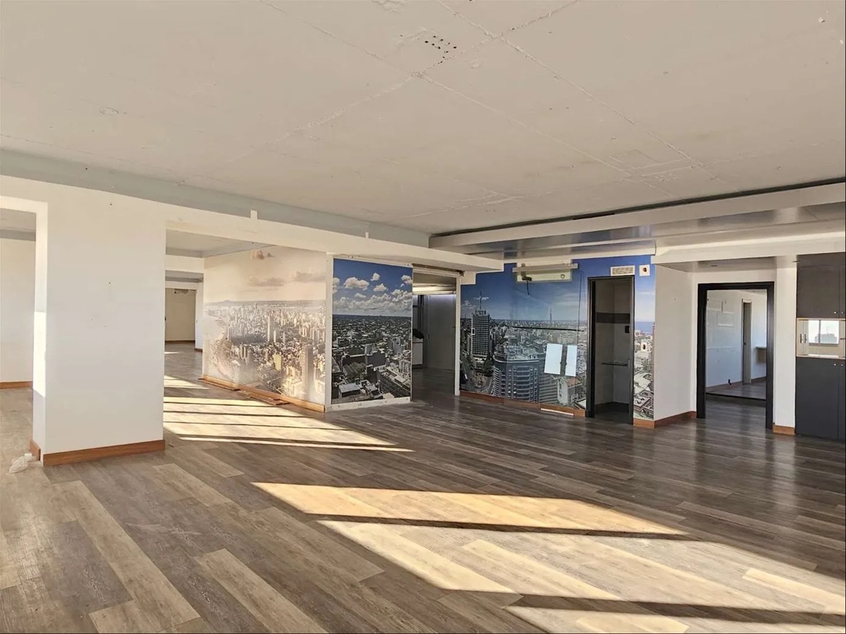 Alquiler - Oficina Centro - Edificio Corporativo Primer Nivel - Vista Panoramica Unica En Montevideo · Foto 7