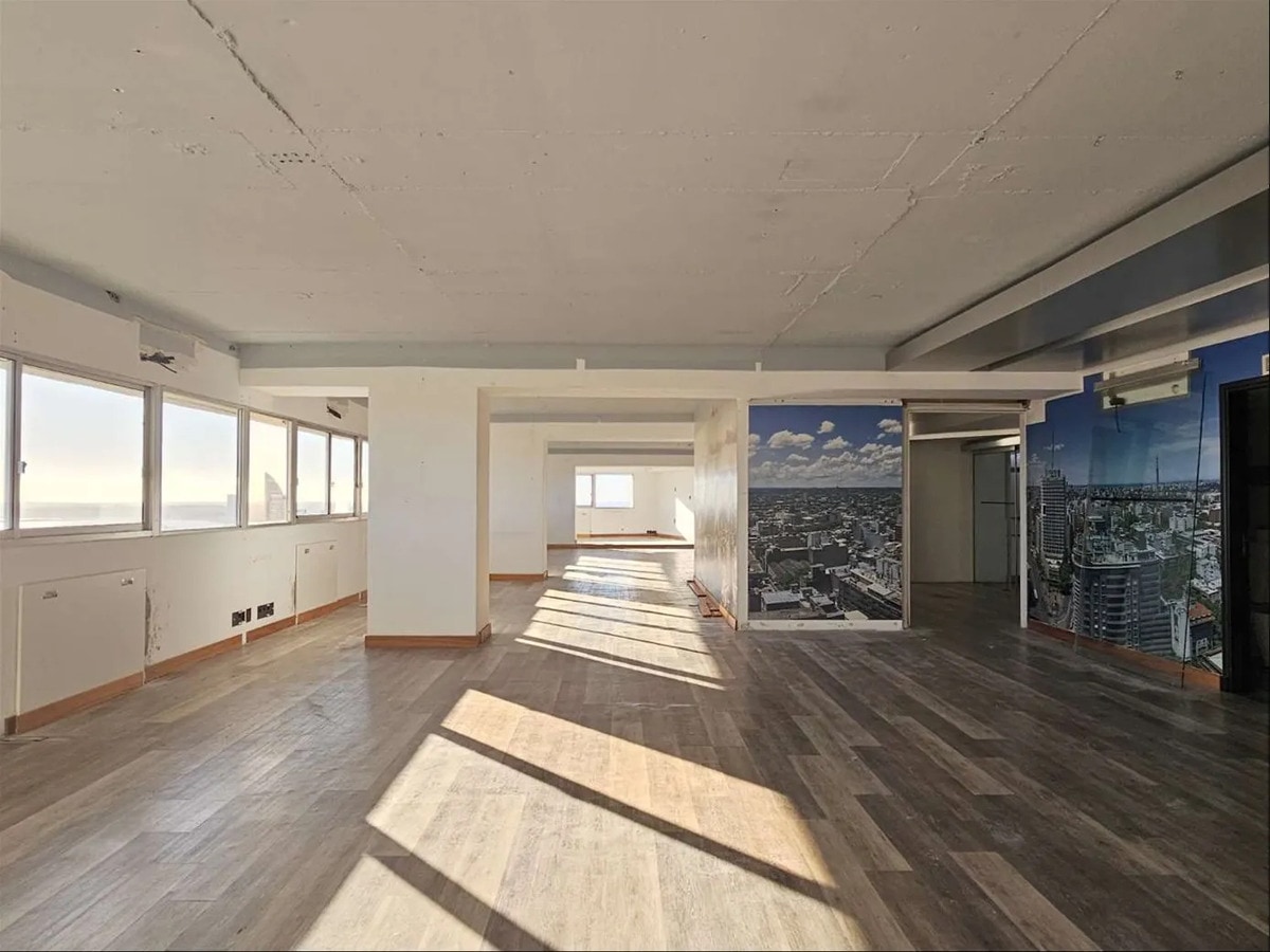 Alquiler - Oficina Centro - Edificio Corporativo Primer Nivel - Vista Panoramica Unica En Montevideo · Foto 9