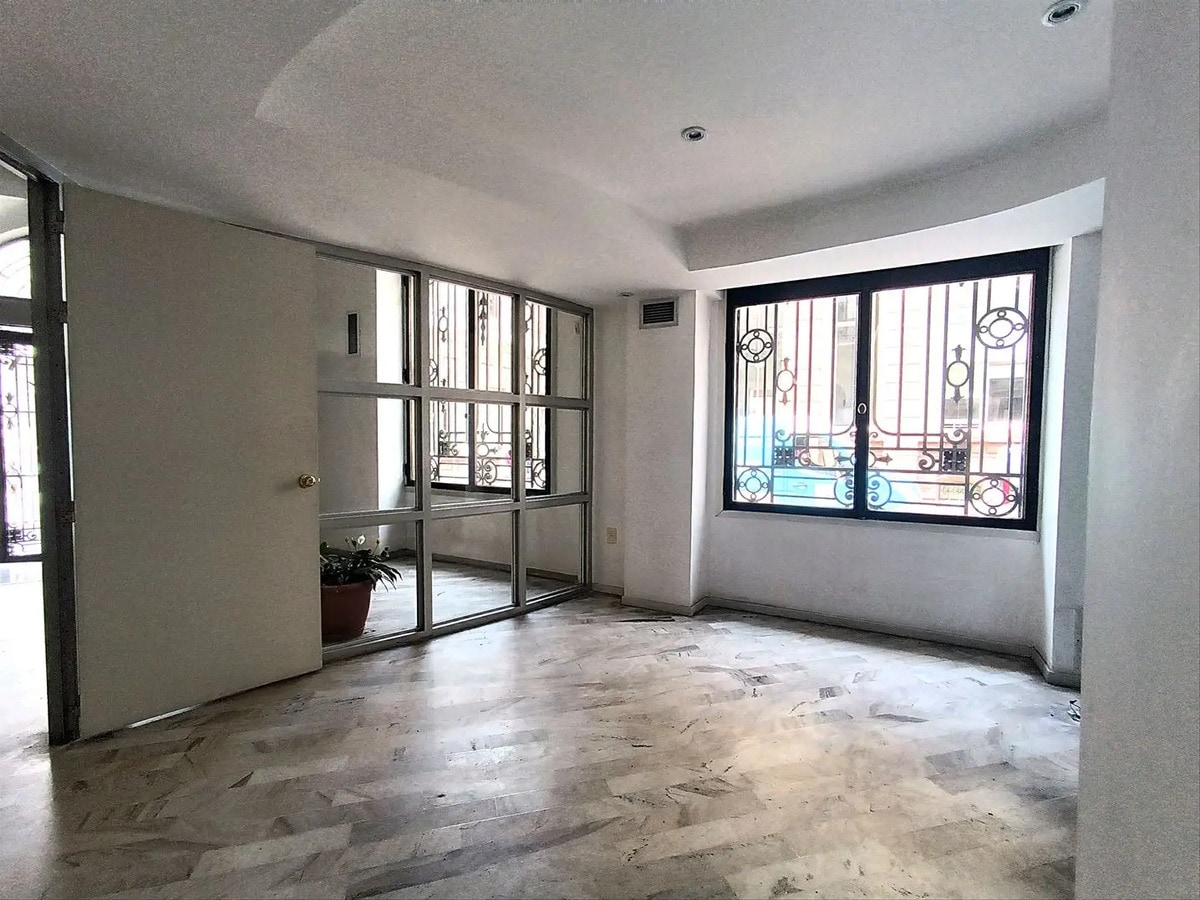 Alquiler Oficina Ciudad Vieja / Zabala Y 25 De Mayo · Photo 7