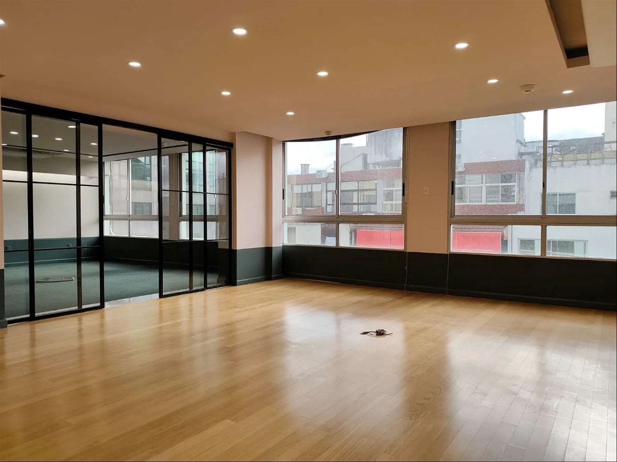 Venta - Alquiler Oficina - Plaza Independencia - Centro · Foto 4