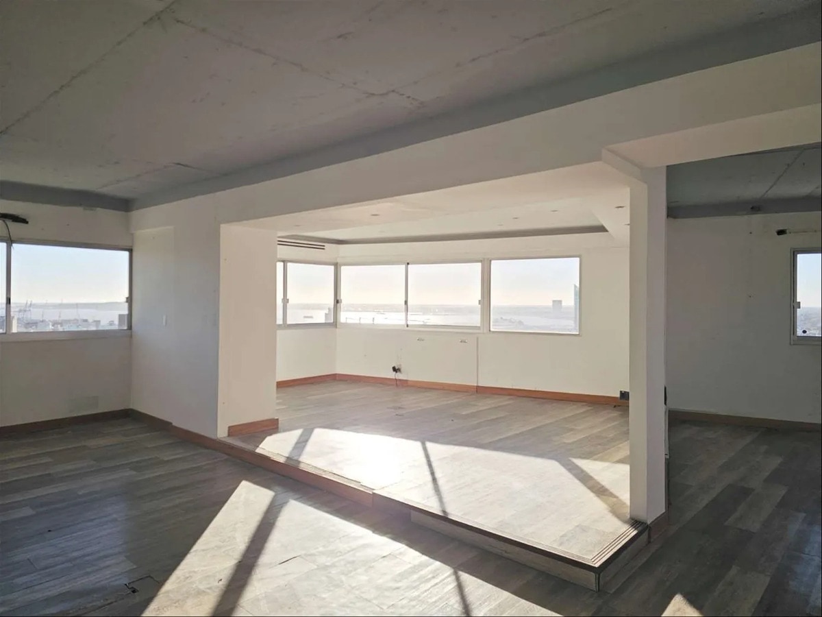 Alquiler - Oficina Centro - Edificio Corporativo Primer Nivel - Vista Panoramica Unica En Montevideo · Foto 5