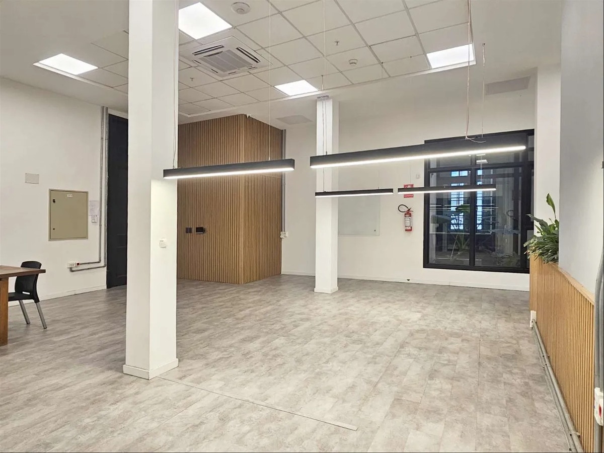 Alquiler De Oficina En Ciudad Vieja - Como Nueva - Gastos Comunes Incluidos · Foto 10