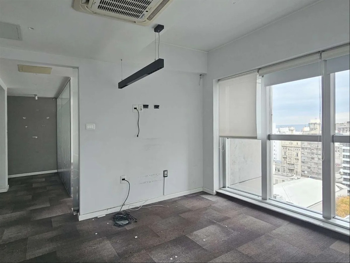 Oficina En El Centro Casi Cordón - Alquiler - Edificio De Categoria - Torre De Los Profesionales · Foto 4