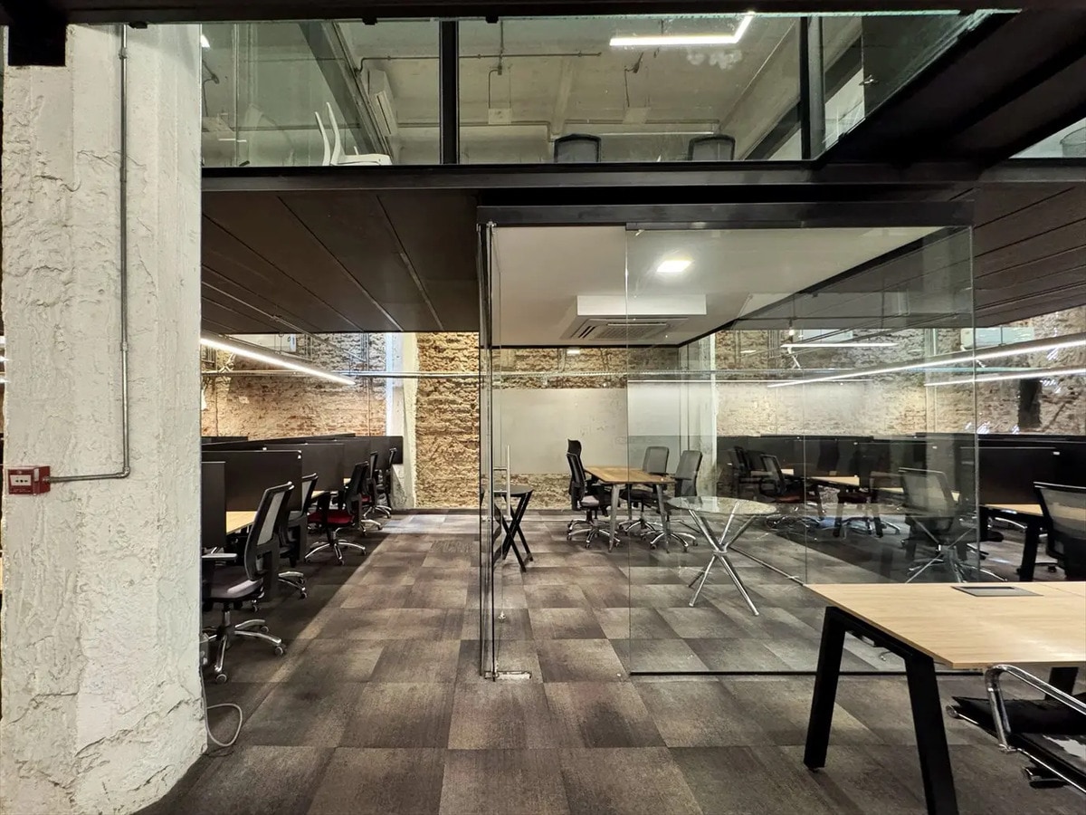 - Alquiler -oficina - Cowork - Todo Incluido - Tres Cruces- · Foto 4