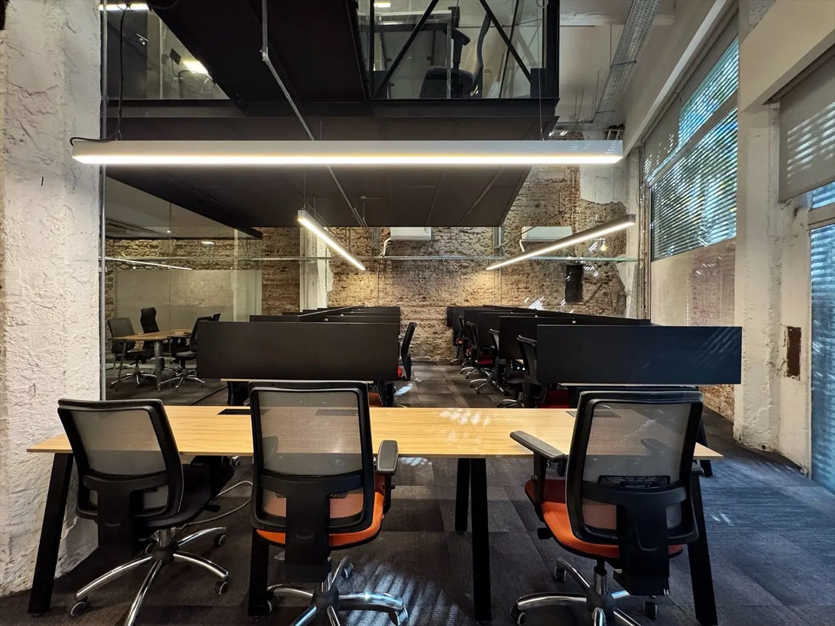 - Alquiler -oficina - Cowork - Todo Incluido - Tres Cruces- · Foto 5