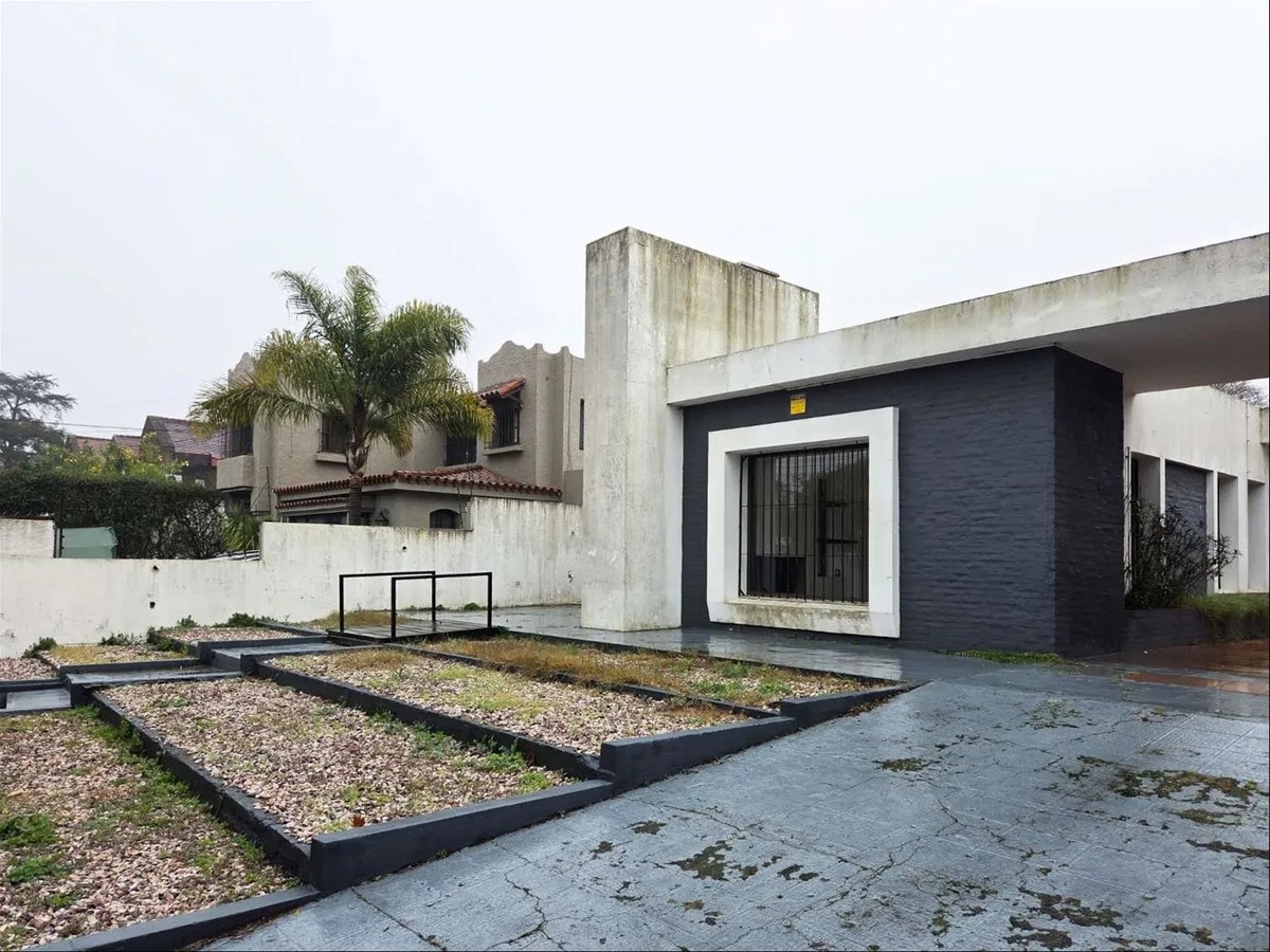 Alquiler O Venta - Casa Para Empresa - Oficina - Carrasco - Av. Italia - · Foto 3