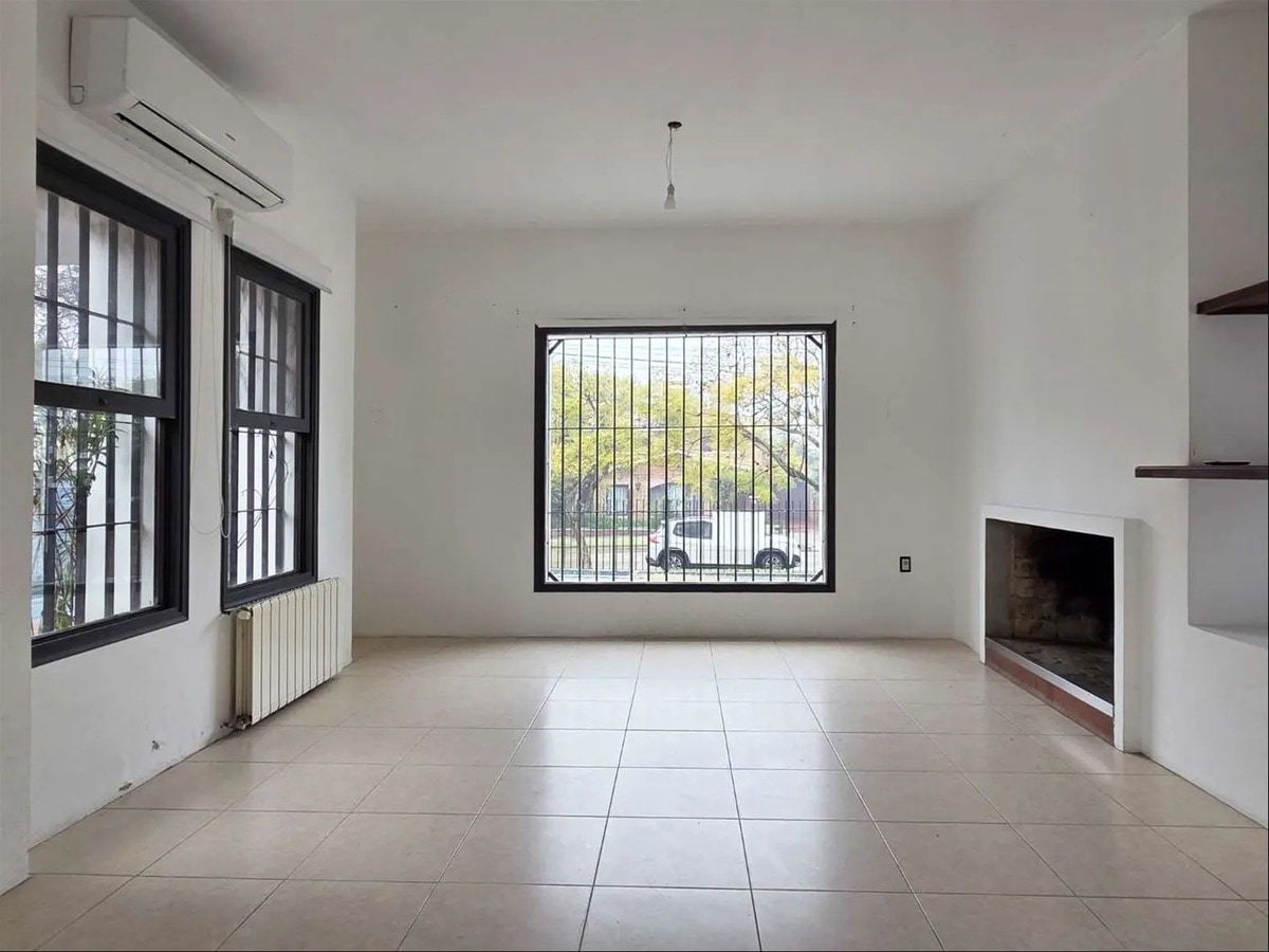 Alquiler O Venta - Casa Para Empresa - Oficina - Carrasco - Av. Italia - · Foto 6