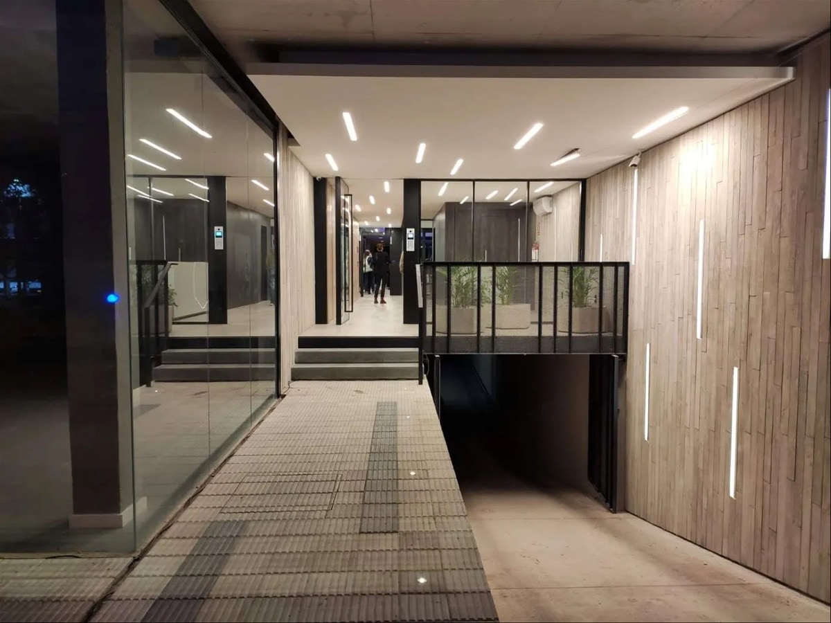 Oficina Pocitos Nuevo-  Alquiler - · Foto 9