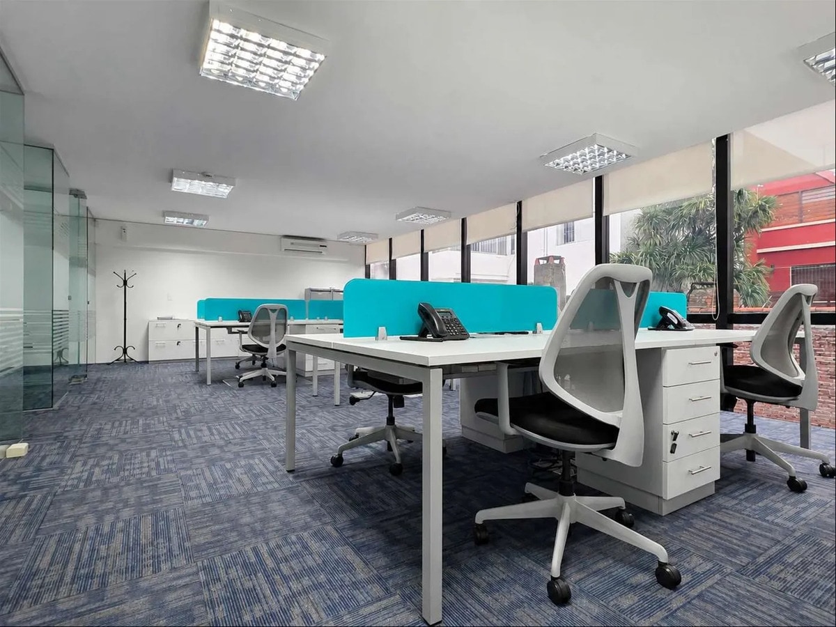 Oficina En Punta Carretas - Alquiler Para Empresa - Próxima A Rambla Y Shopping - 4 Cocheras Incluidas En El Precio · Foto 9