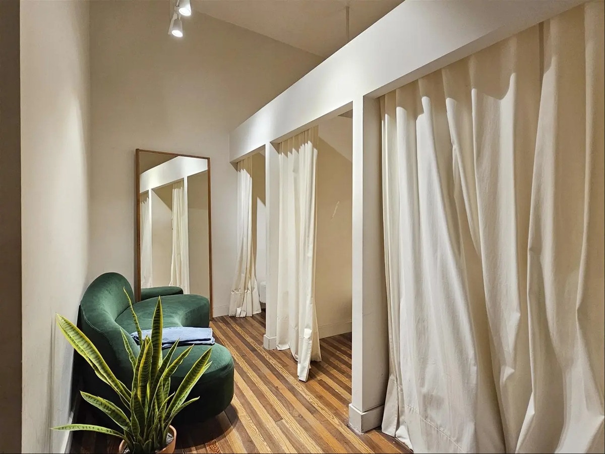 Alquiler-local Comercial- Ciudad Vieja - Para Entrar · Foto 7