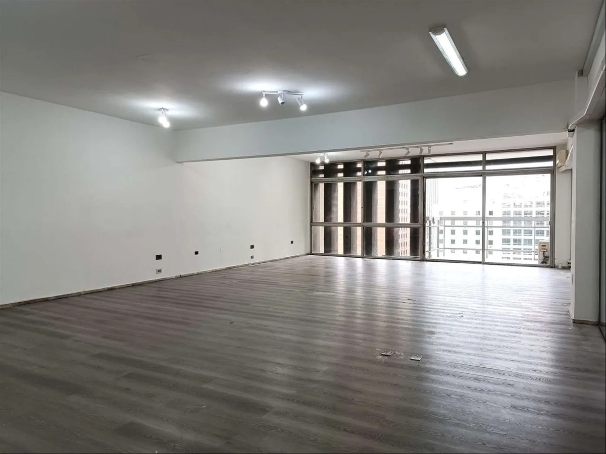 Alquiler O Venta - Oficina - Plaza Independencia - Centro A Pasos De Ciudad Vieja · Photo 3