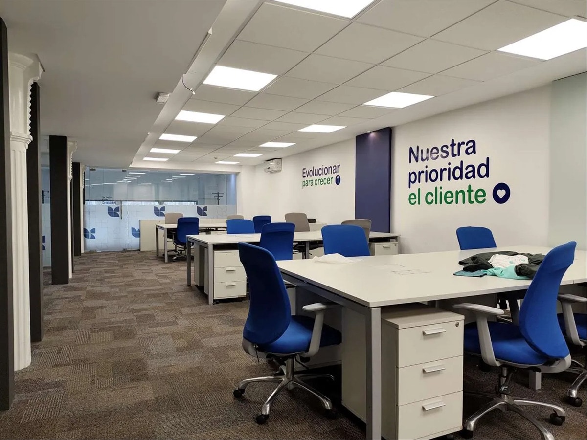 Alquiler - Oficina - Local - Plaza Matriz · Photo 4