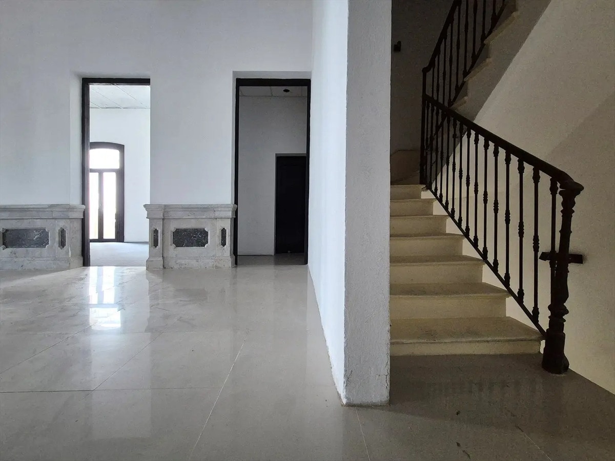 Alquiler - Oficinas - Centro - Edificio De Tres Pisos · Foto 5