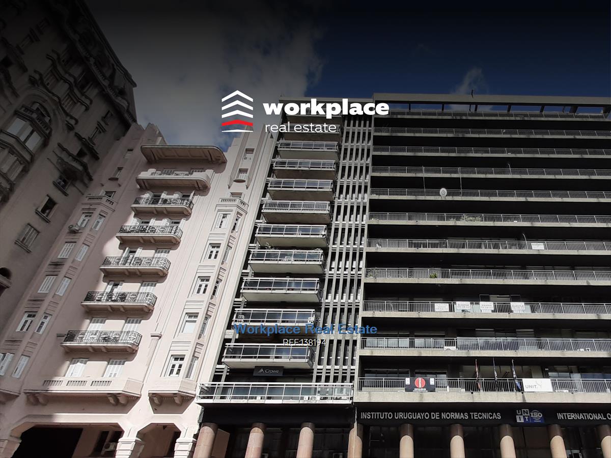 Alquiler o Venta - Oficina - Centro - Sobre Plaza Independencia con vista panorámica