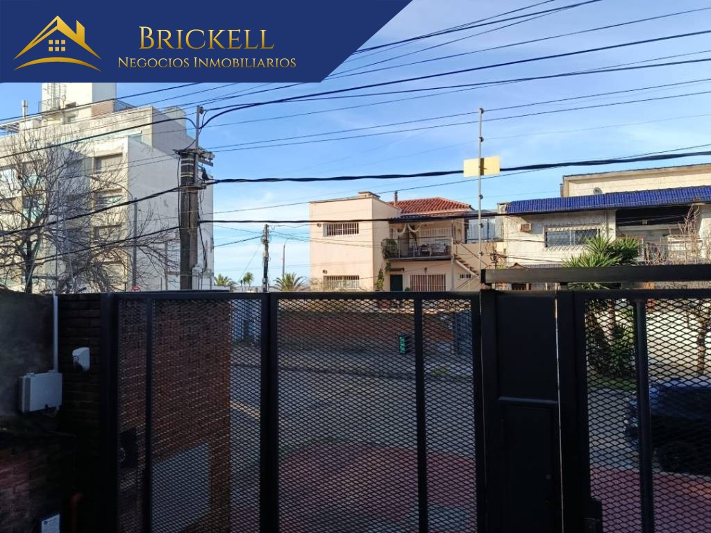 Alquiler Apartamento 1 dormitorio con Cochera en Malvín a una cuadra de la Rambla!
