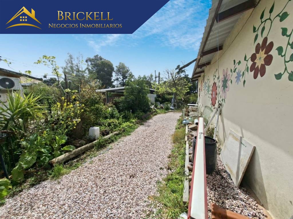 Venta de casa con gran terreno. Padrón único en Lomas de Solymar sur. Mucho potencial 803 mts2 - foto 2