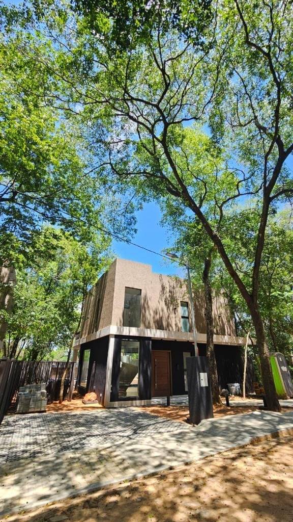 Vendo casa a estrenar en San Bernardino cerca de Petrobras Av. Kennedy — foto 3