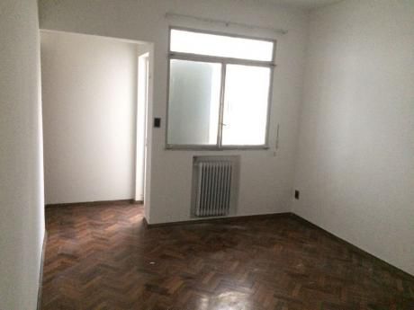 1 Dormitorio 1/2 En Centro