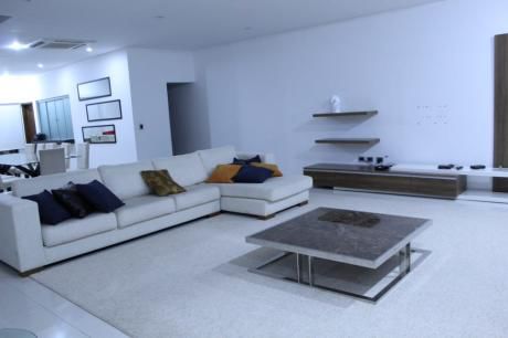 Alquilo Residencia Minimalista Amoblada. Barrio Herrera