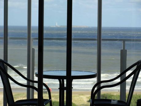 Alquiler Invernal Hasta El 5 De Diciembre. 2 Dorm, 2 Baños, Vista La Mar.
