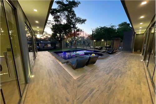 Pirayuí- San Bernardino  condominio Villa Maria — foto 3