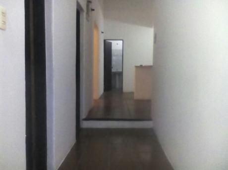 Casa Y 3 Apartamentos En Excelente Zona Del Cerro