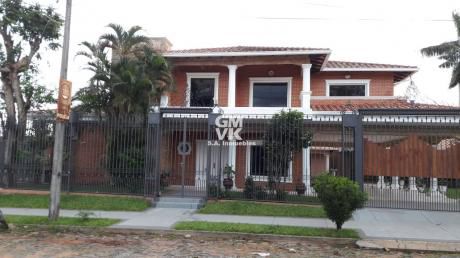 Alquilo Amplia Y Hermosa Residencia En Zona Santisima Trinidad