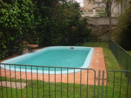 Preciosa Casa Con Unico Fondo En Pocitos