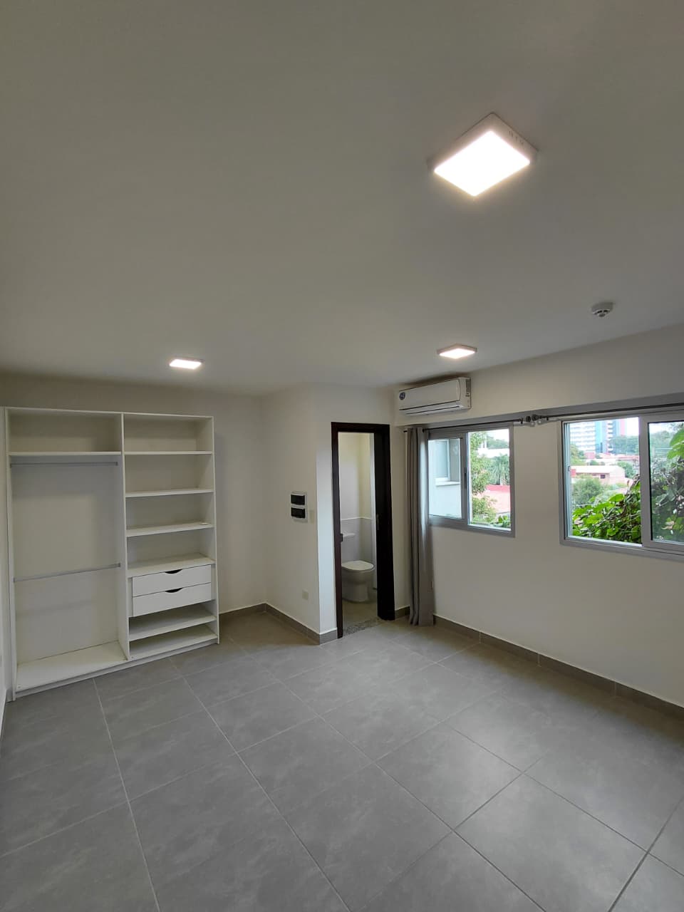 En venta departamento monoambiente en la zona UMAX - MRA — foto 3