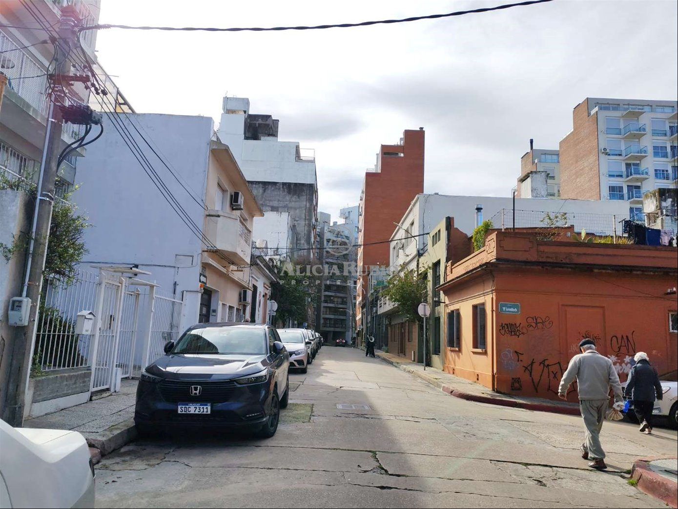 APARTAMENTO EN ALQUILER DE 1 DORMITORIO EN POCITOS  1º PISO X ESCALERAS