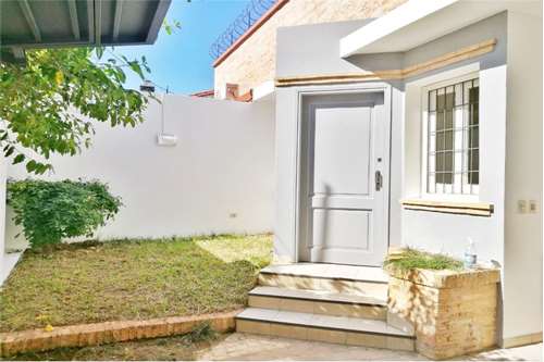 Casa-Venta-Concordia casi Avda. Gral. Santos, Barrio Jara, Asunción — foto 2