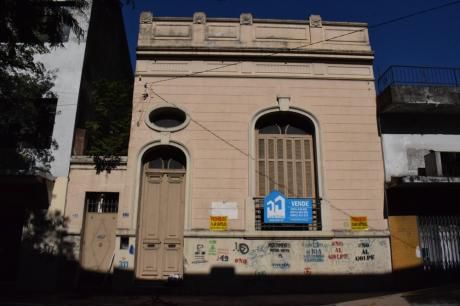 Venta De Casa Colonial Zona Catedral
