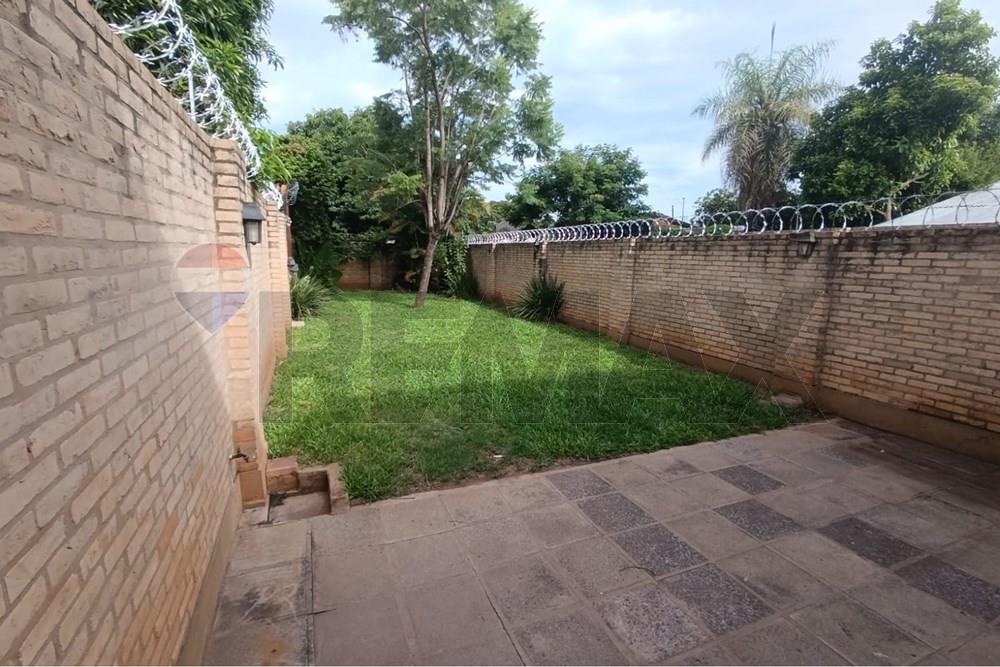 Duplex - Alquiler - Fernando De La Mora, Paraguay — foto 2