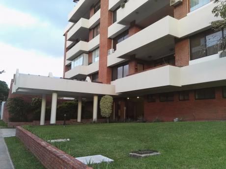 Amplio Y Lujoso Departamento En Alquiler En Equipetrol Norte