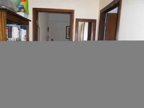 Apartamento Prolijo En El Centro Sólo Oficina